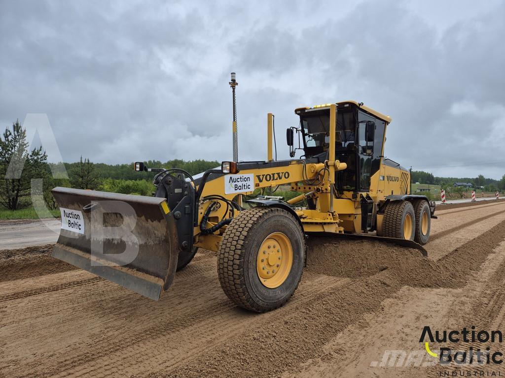 Volvo G 946 معدات تمهيد الطرق