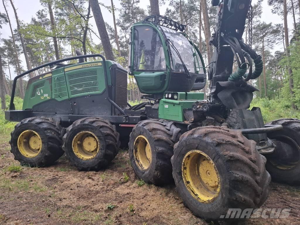 John Deere 1270 G حصادات