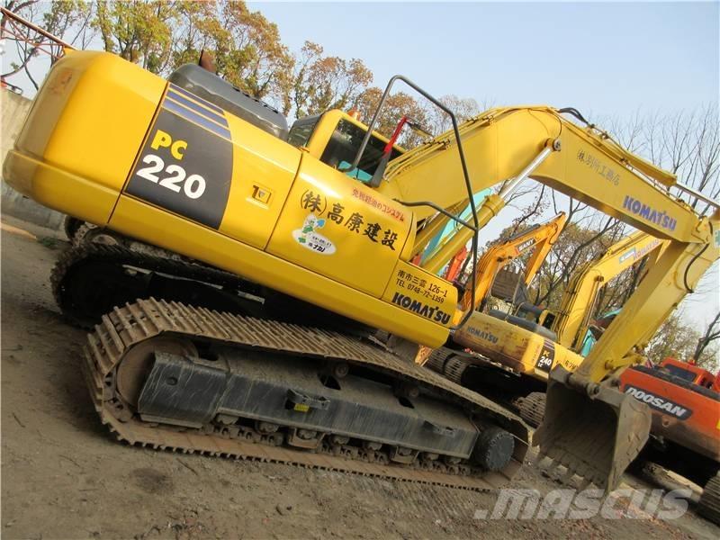 Komatsu PC 220 حفارات زحافة