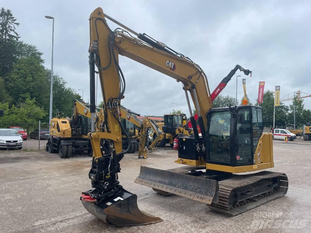 CAT 310 حفارات زحافة