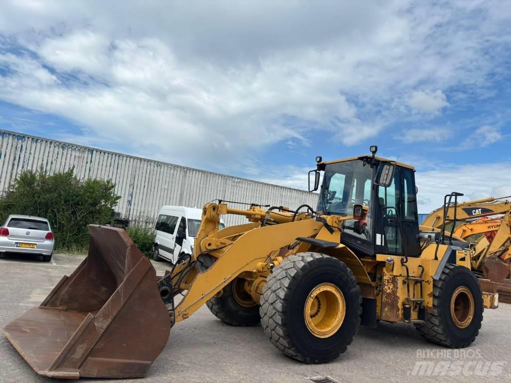 CAT 950 G لوادر بعجل