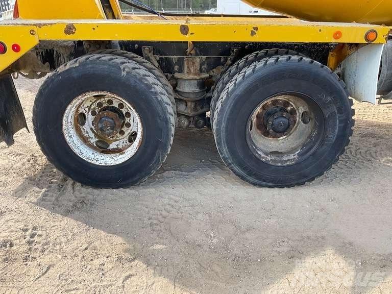 Mack CTP 713 B شاحنات أخرى