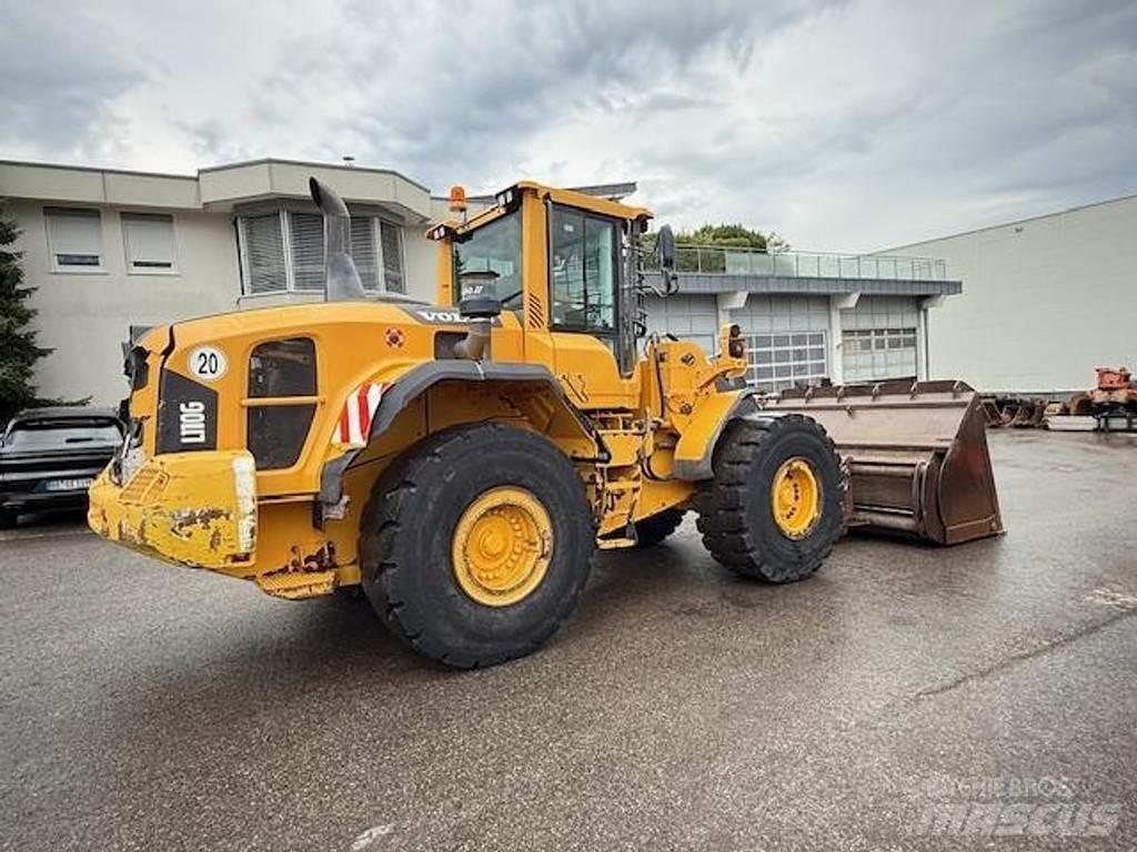 Volvo L110G لوادر بعجل