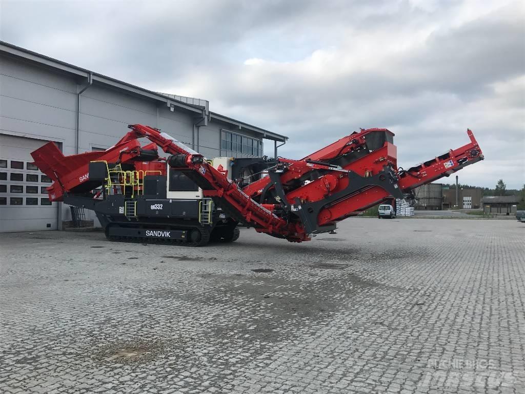 Sandvik QH 332 DDHS الكسارات المتنقلة
