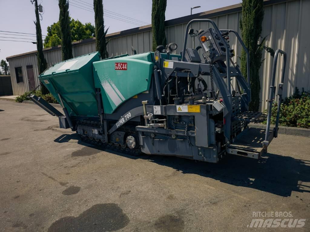 Vögele Super 700 معدات السفلتة