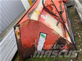 Holaras BB 1250 H ماكينات وملحقات مواش أخرى