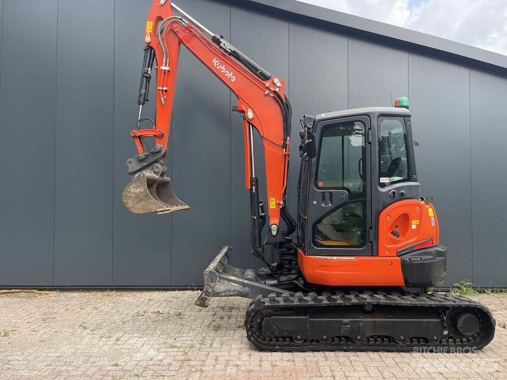 Kubota U55-4 حفارات صغيرة أقل من 7 طن (حفارات صغيرة)