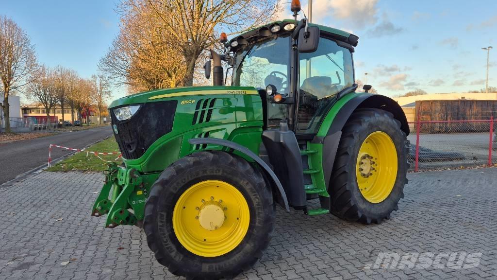 John Deere 6190 R الجرارات