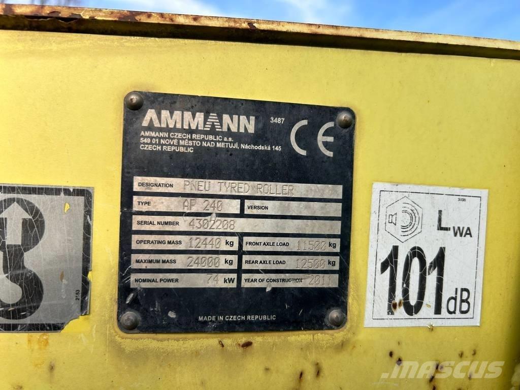 Ammann AP 240 مداحل ذات إطارات هوائية