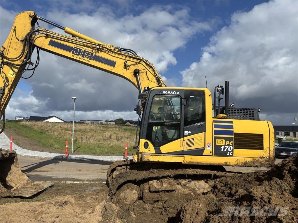 Komatsu PC170LC-11 حفارات زحافة