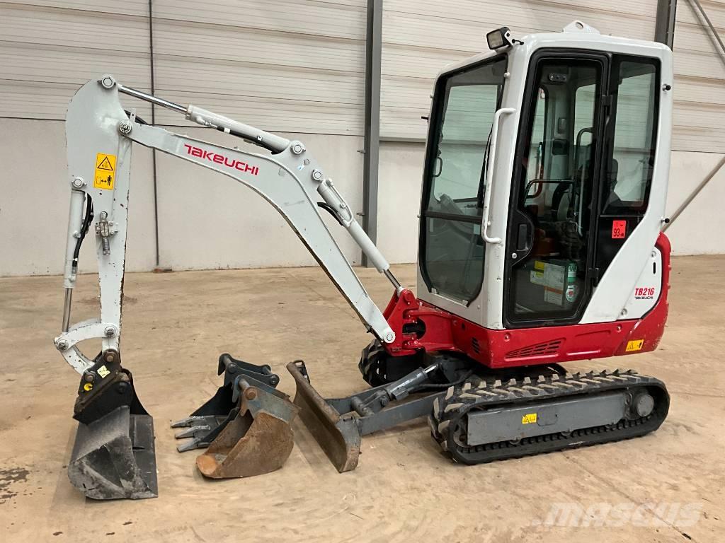 Takeuchi TB 216 حفارات صغيرة أقل من 7 طن (حفارات صغيرة)