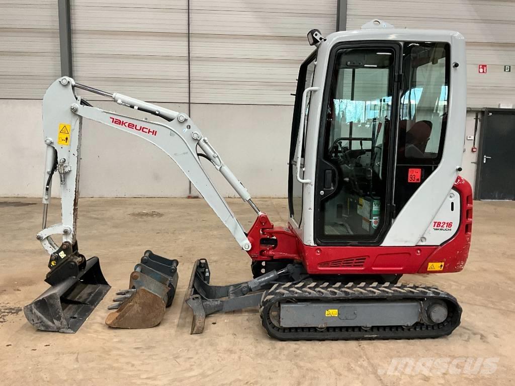 Takeuchi TB 216 حفارات صغيرة أقل من 7 طن (حفارات صغيرة)