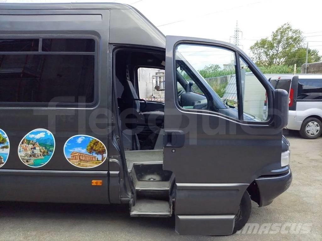 Iveco Daily حافلة صغيرة