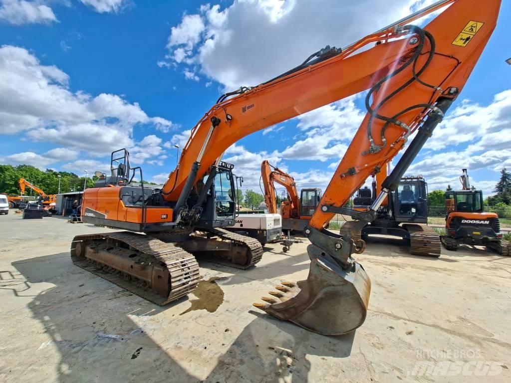Doosan DX 255 LC-5 حفارات زحافة