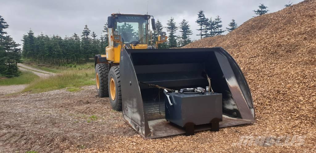 Volvo L 70 D لوادر بعجل