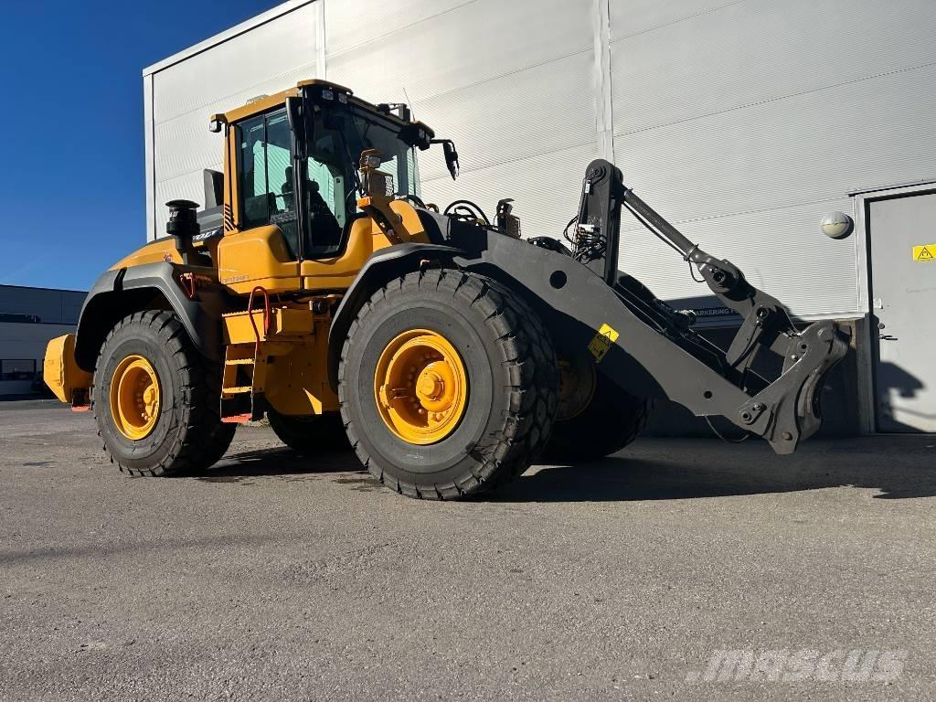 Volvo L110H لوادر بعجل