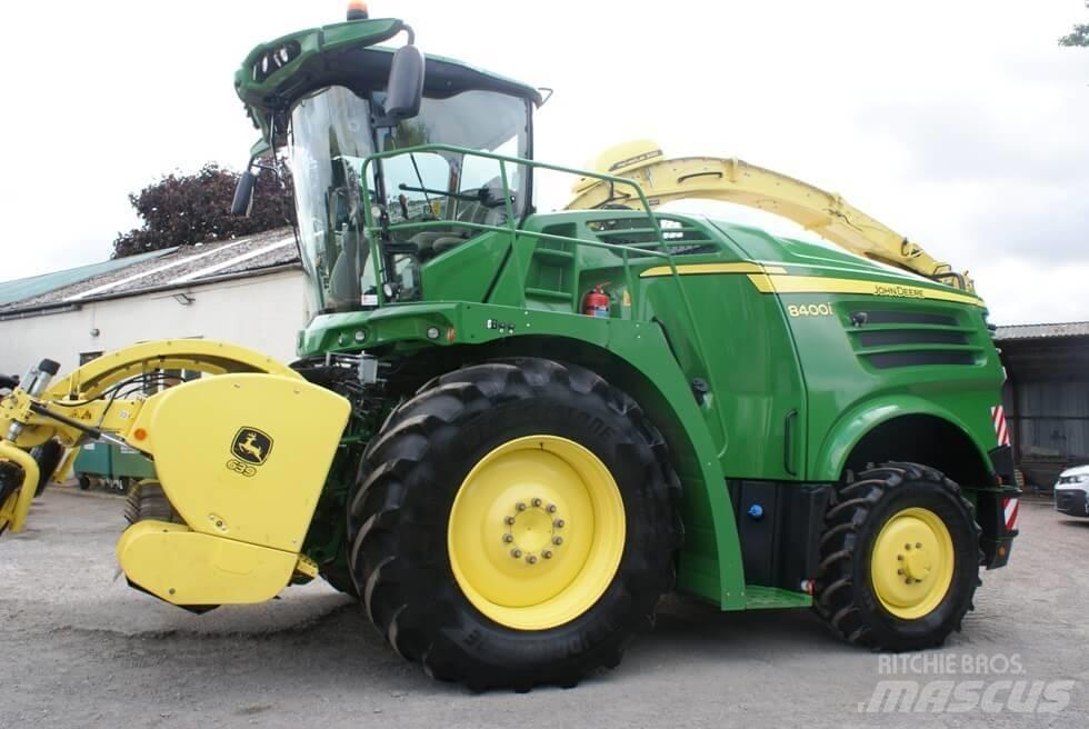 John Deere 8400 T علافات ذاتية الدفع