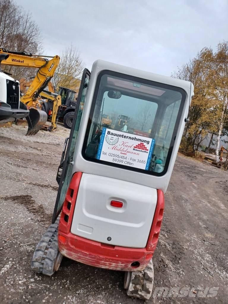 Takeuchi TB 216 حفارات صغيرة أقل من 7 طن (حفارات صغيرة)