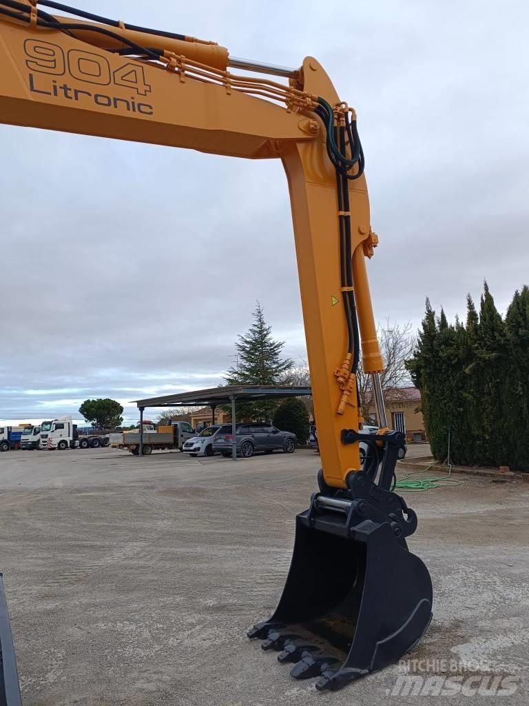 Liebherr A 904 C حفارات بعجل