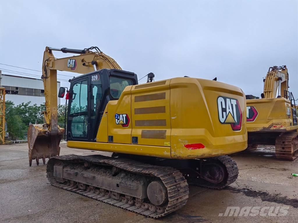 CAT 320 حفارات زحافة