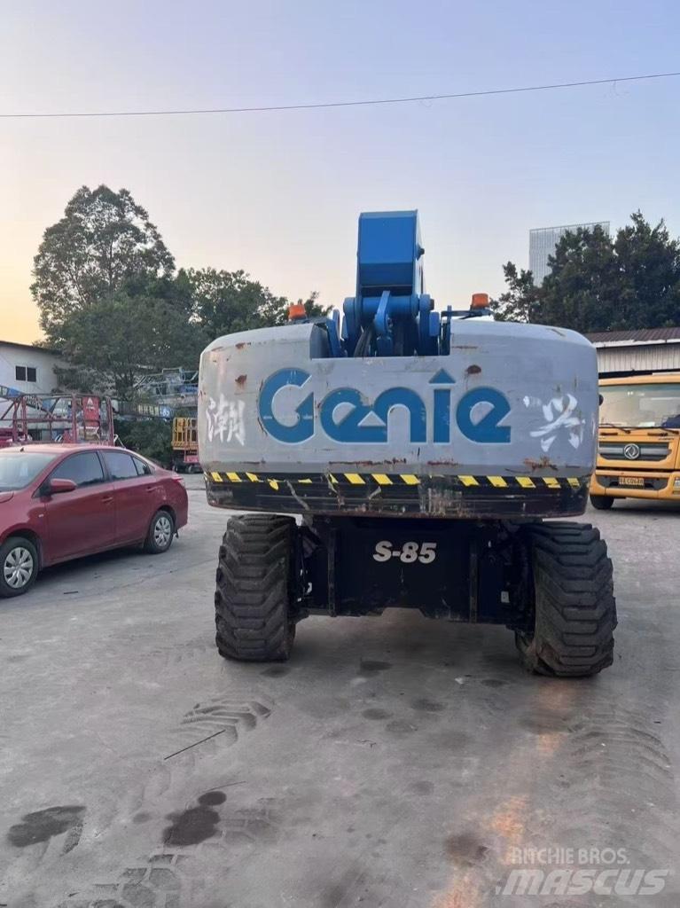 Genie S 85 رافعات سلة تلسكوبية