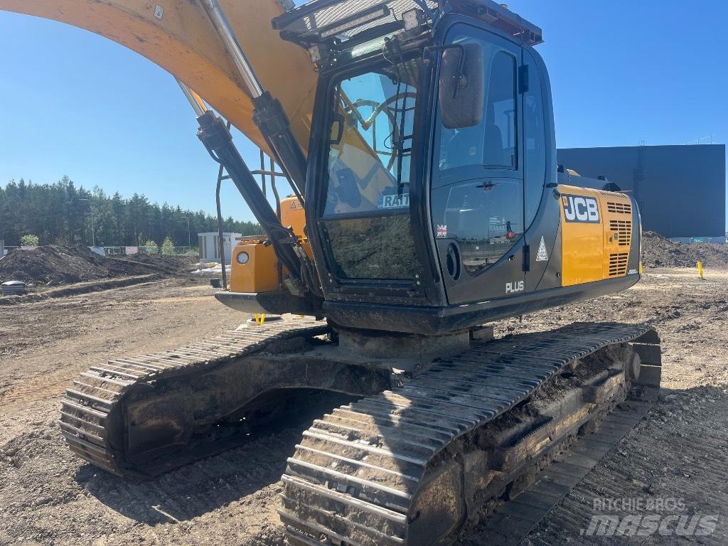 JCB JS 220 LC حفارات زحافة