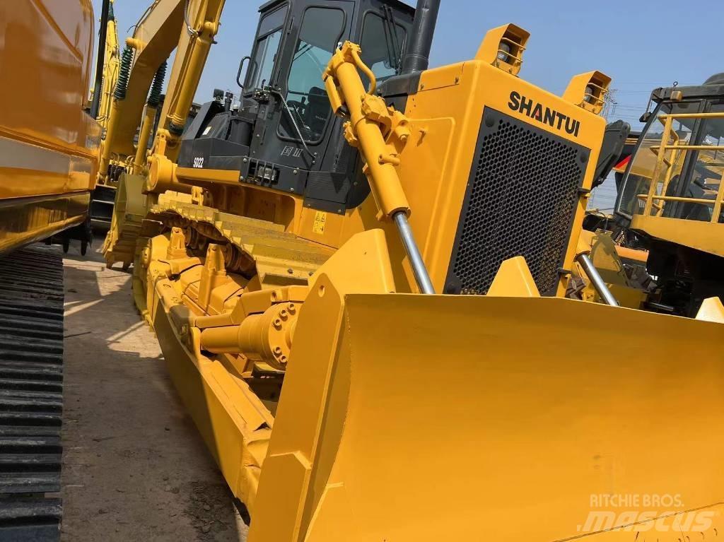 Shantui SD 22 بلدوزرات مجنزرة