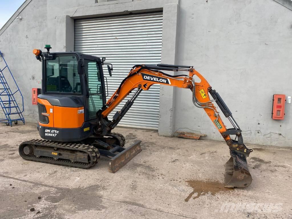 Develon DX 27 Z-7 حفارات صغيرة أقل من 7 طن (حفارات صغيرة)