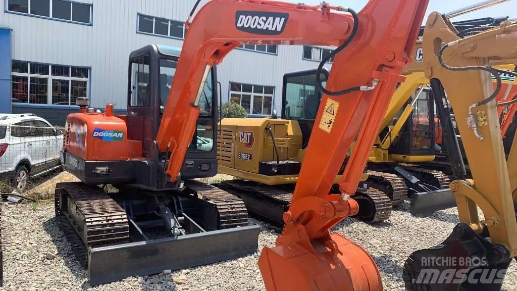Doosan DH 55-V حفارات صغيرة أقل من 7 طن (حفارات صغيرة)