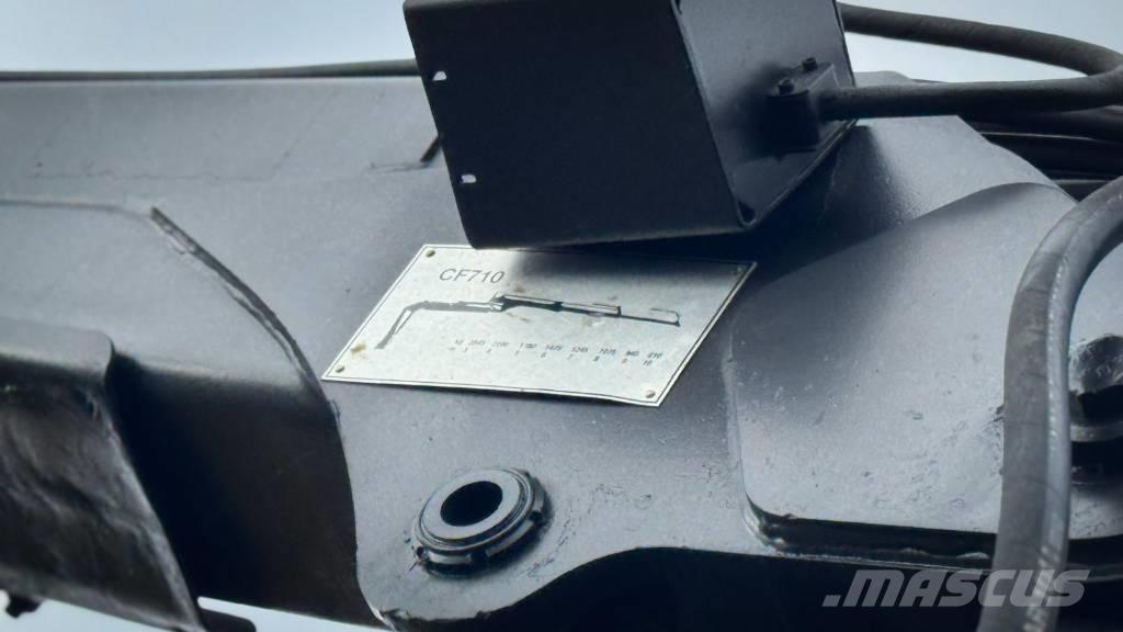John Deere 1210 E شاحنات