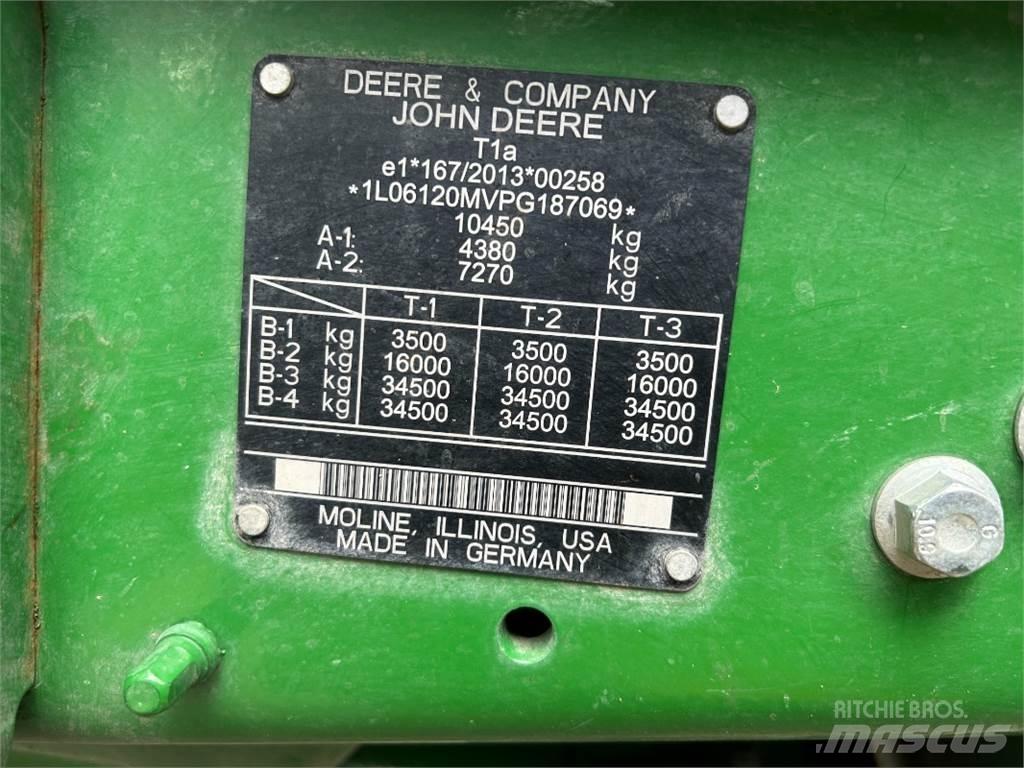 John Deere 6120M الجرارات