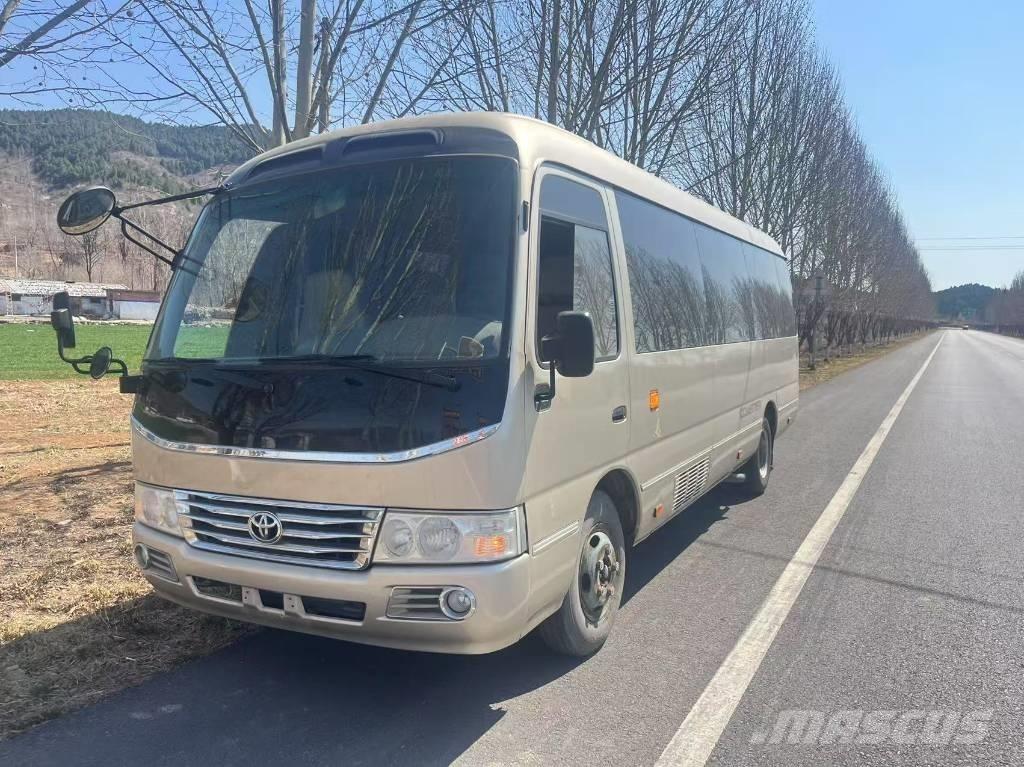 Toyota Coaster Bus حافلة صغيرة