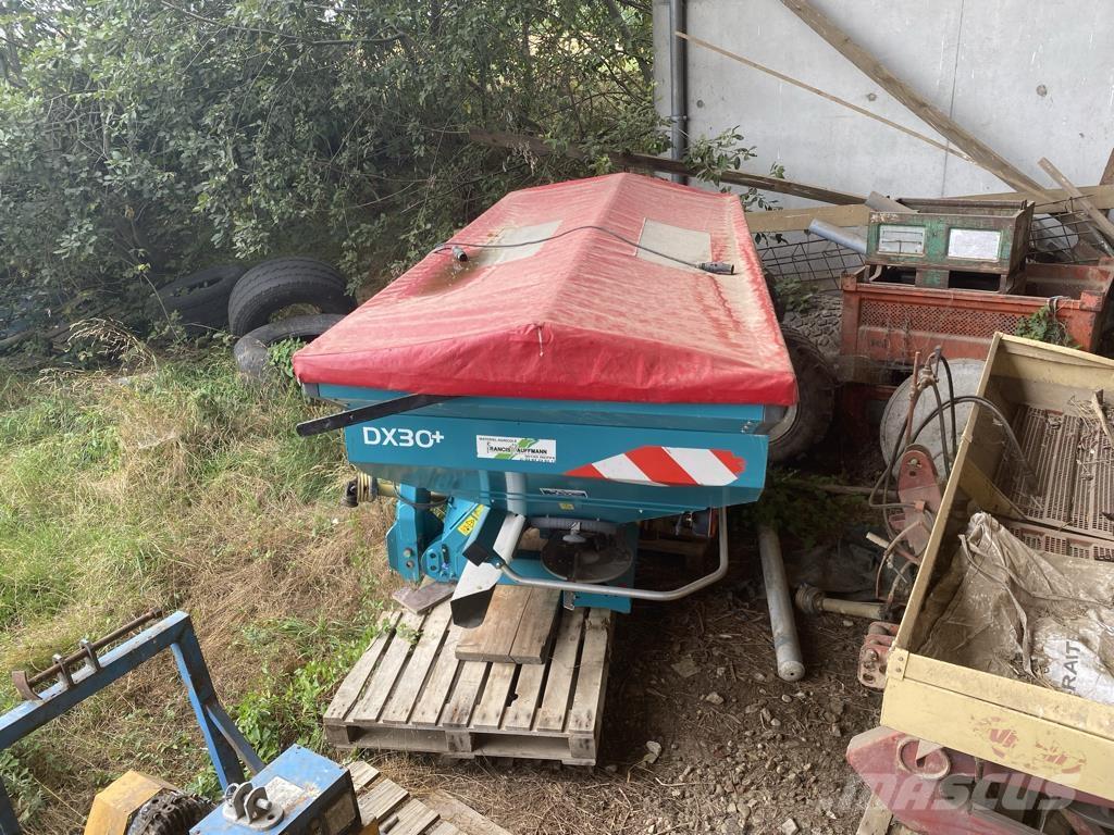 Sulky DX30+ معدات رش أسمدة