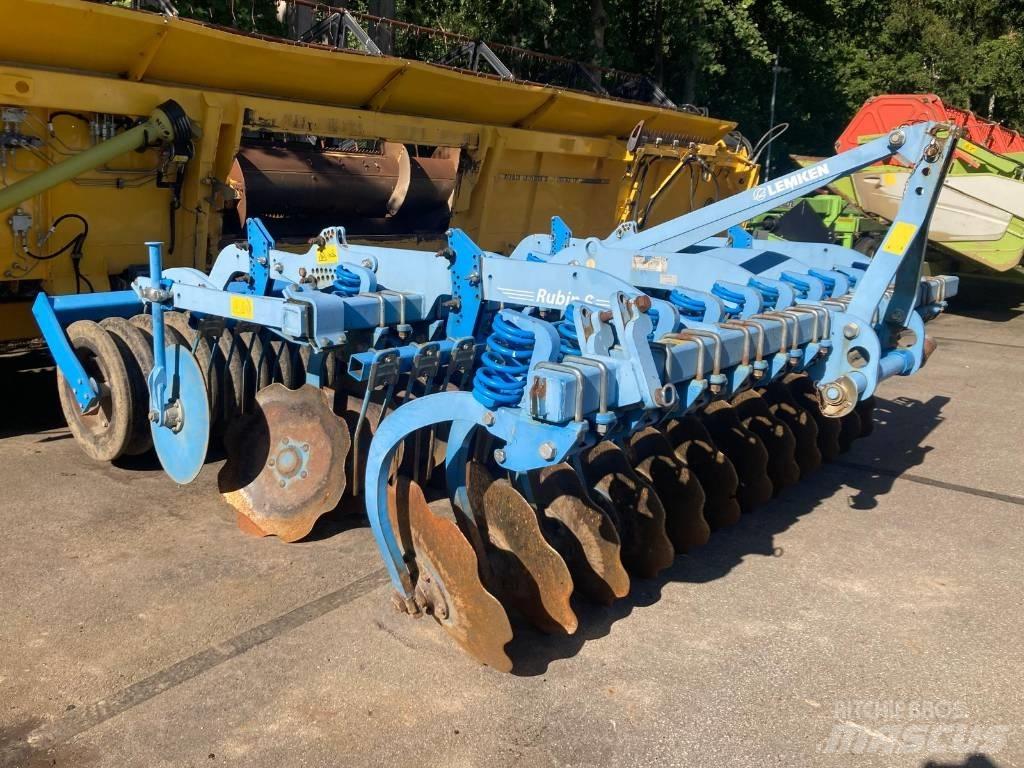 Lemken Rubin 9/300 U زحافات ساحقة