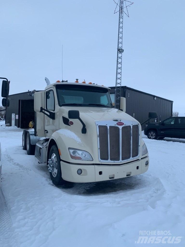 Peterbilt 579 وحدات الجر