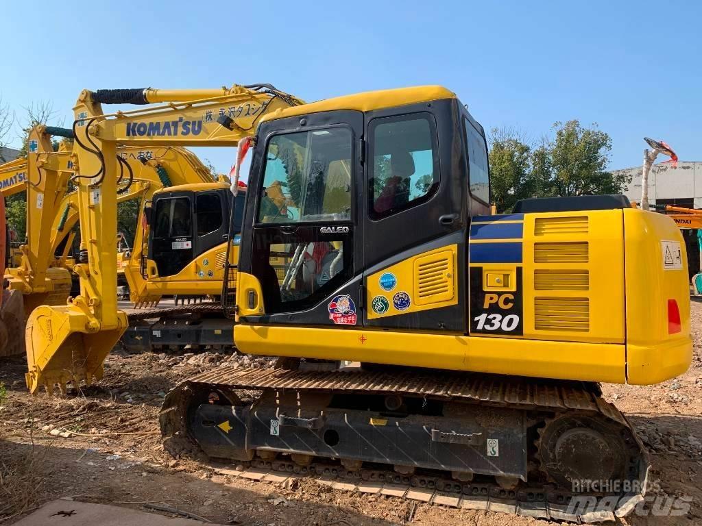 Komatsu PC 130 حفارات زحافة