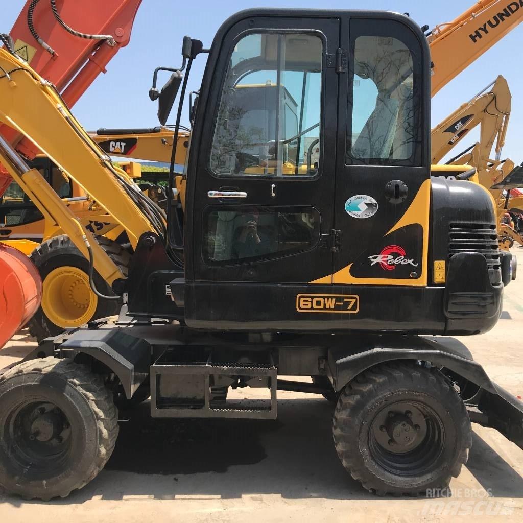 Hyundai Robex 60-7 حفارات بعجل