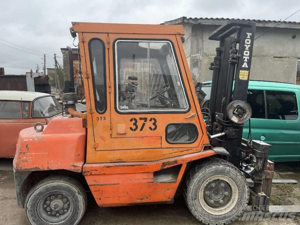 Toyota FD 35 شاحنات الديزل
