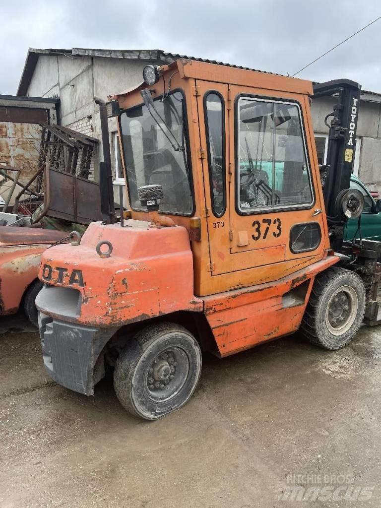 Toyota FD 35 شاحنات الديزل