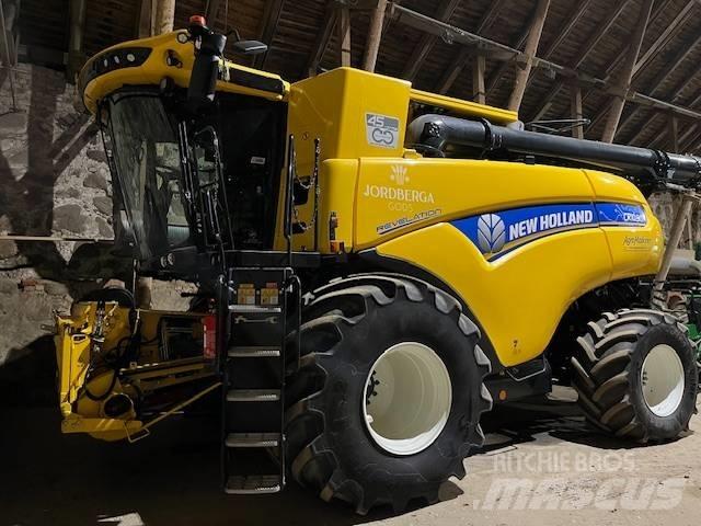 New Holland CR10.90 حصادات
