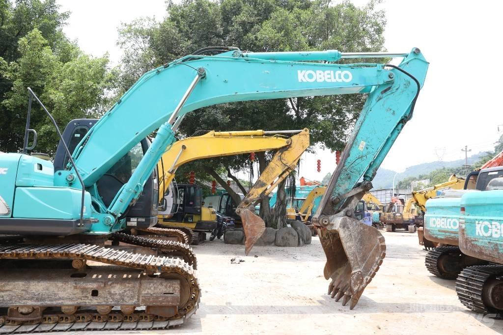 Kobelco SK 200-8 حفارات زحافة
