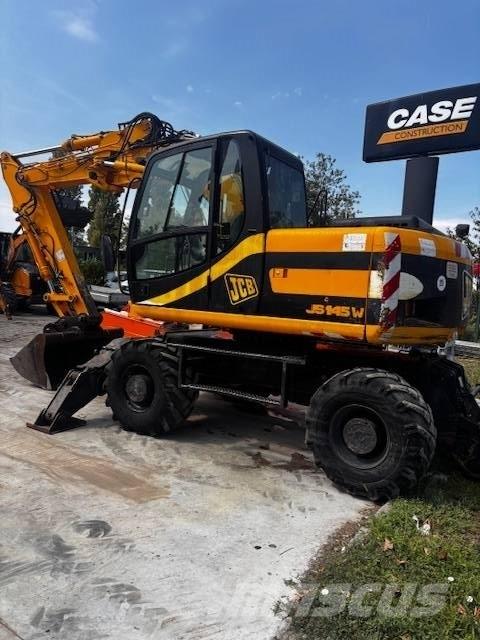 JCB JS 145 W حفارات بعجل