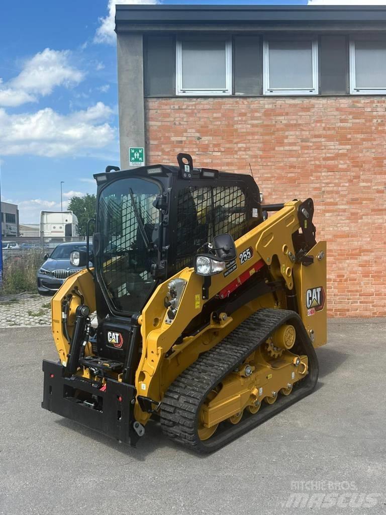 CAT 255 لوادر زحافة