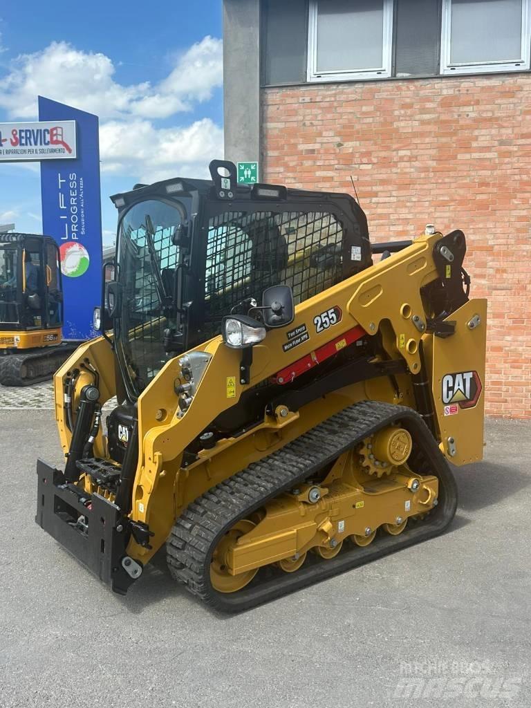 CAT 255 لوادر زحافة