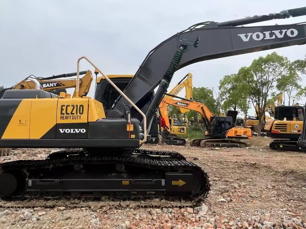 Volvo EC 210 حفارات زحافة