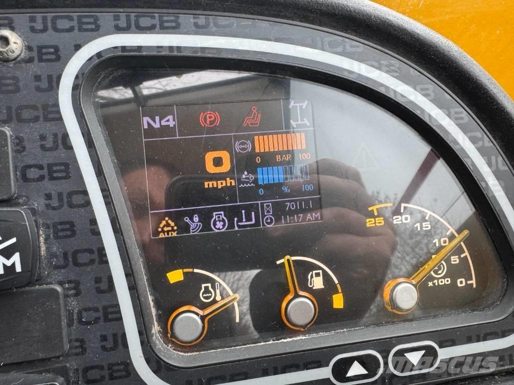 JCB 541-70 مناولات متداخلة