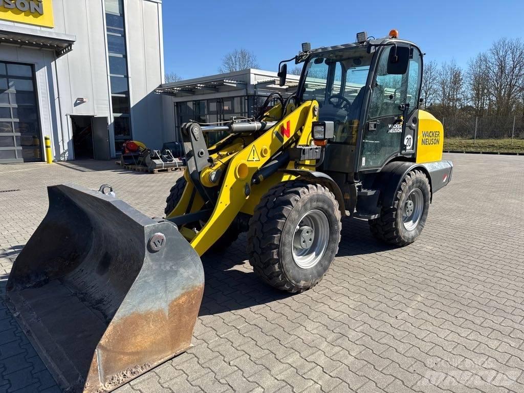 Wacker Neuson WL 70 لوادر بعجل