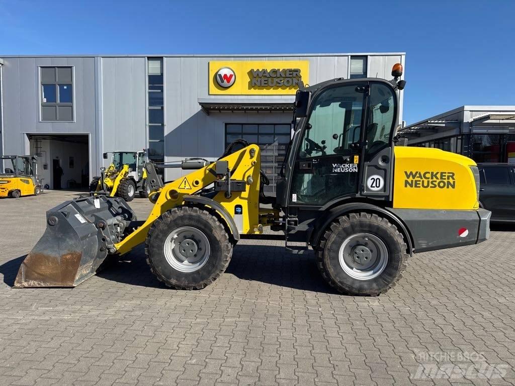 Wacker Neuson WL 70 لوادر بعجل