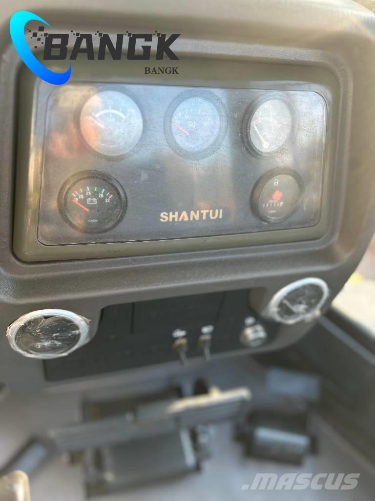 Shantui SD 16 معدات تمهيد الطرق