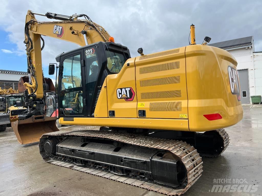 CAT 323 Next Gen حفارات زحافة